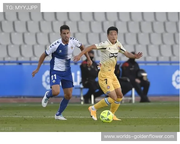 雅克松多次错失良机，需提高射门效率